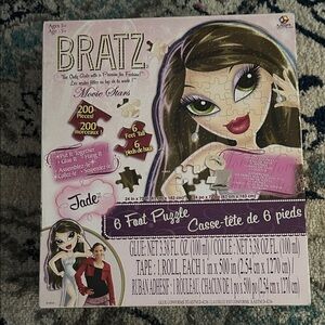 Bratz Jade Movie Stars 6 Foot 200 Piece Puzzle